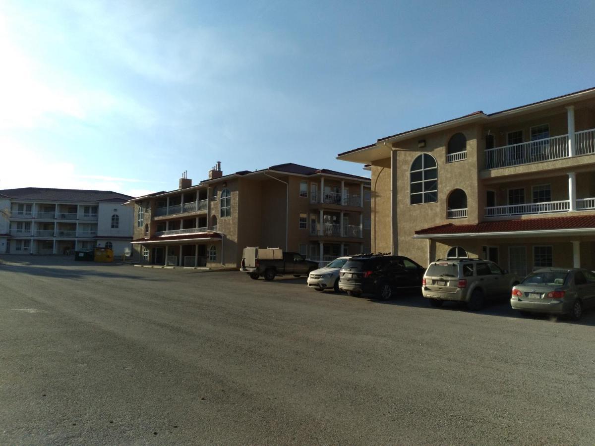 Fairmont Mountain View Villas Fairmont Hot Springs Exterior foto